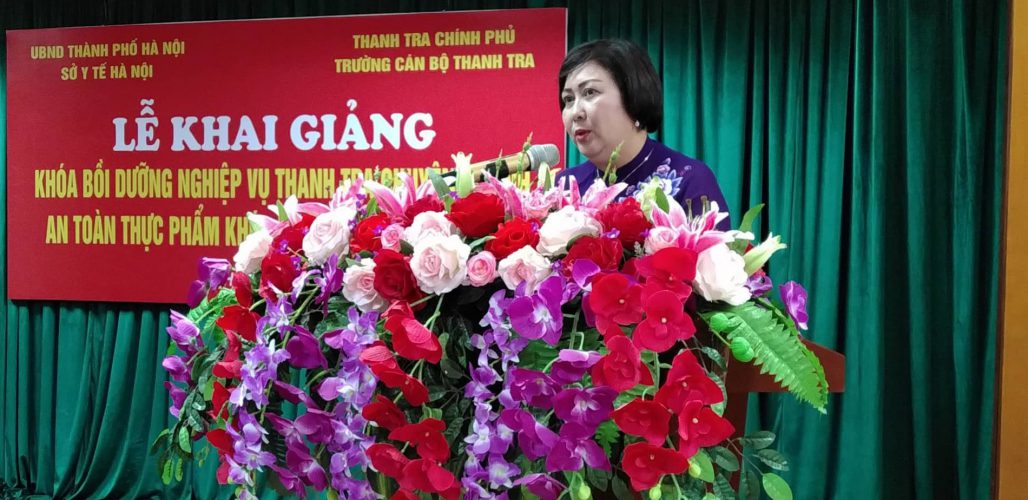 TS Trương Thị Kim Dung Phó Hiệu trưởng Trường CBTT