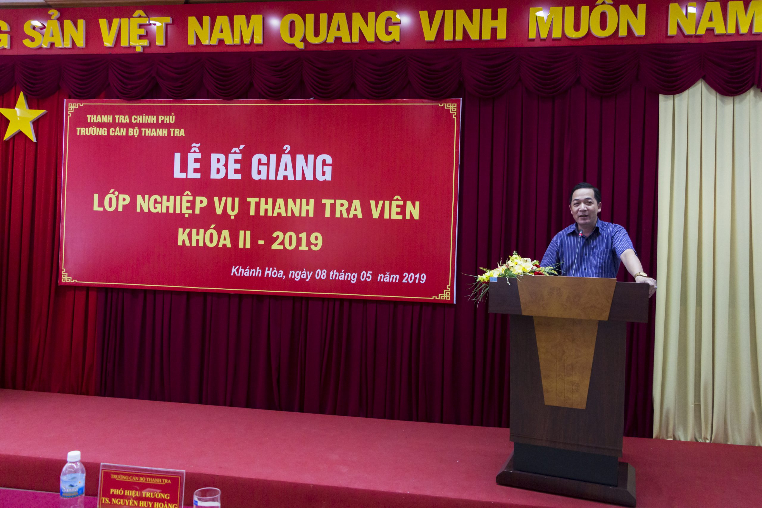 TS Nguyễn Huy Hoàng Phó Hiệu trưởng Trg CBTT phát biểu bế giảng khóa học