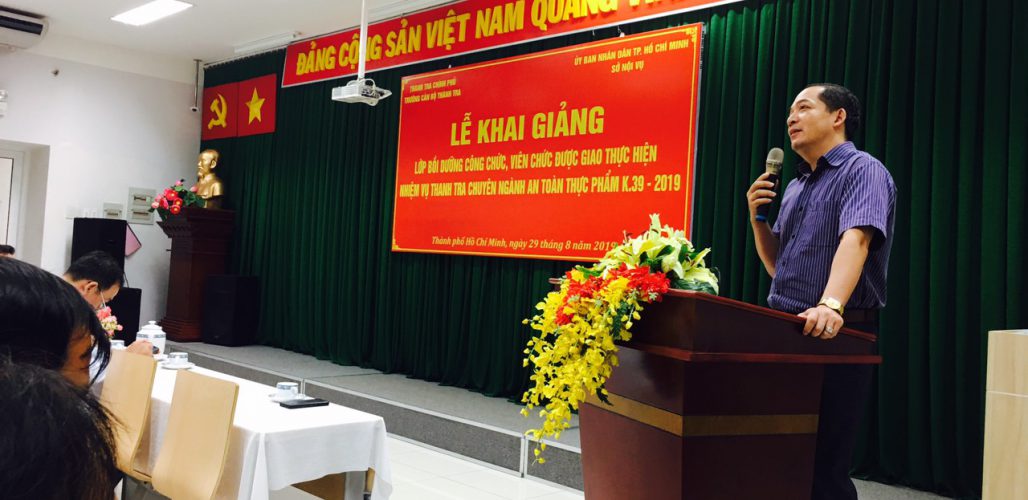 TS Nguyễn Huy Hoàng Phó HT Trg CBTT phát biểu kgiang khóa học