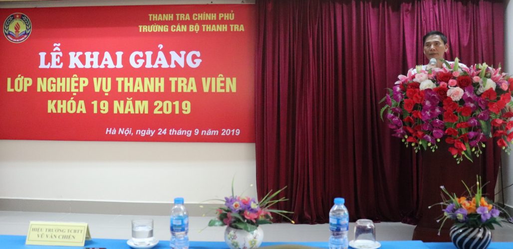 Ông Vũ Văn Chiến HT Trg CBTT phát biểu tại Lễ Khai giảng