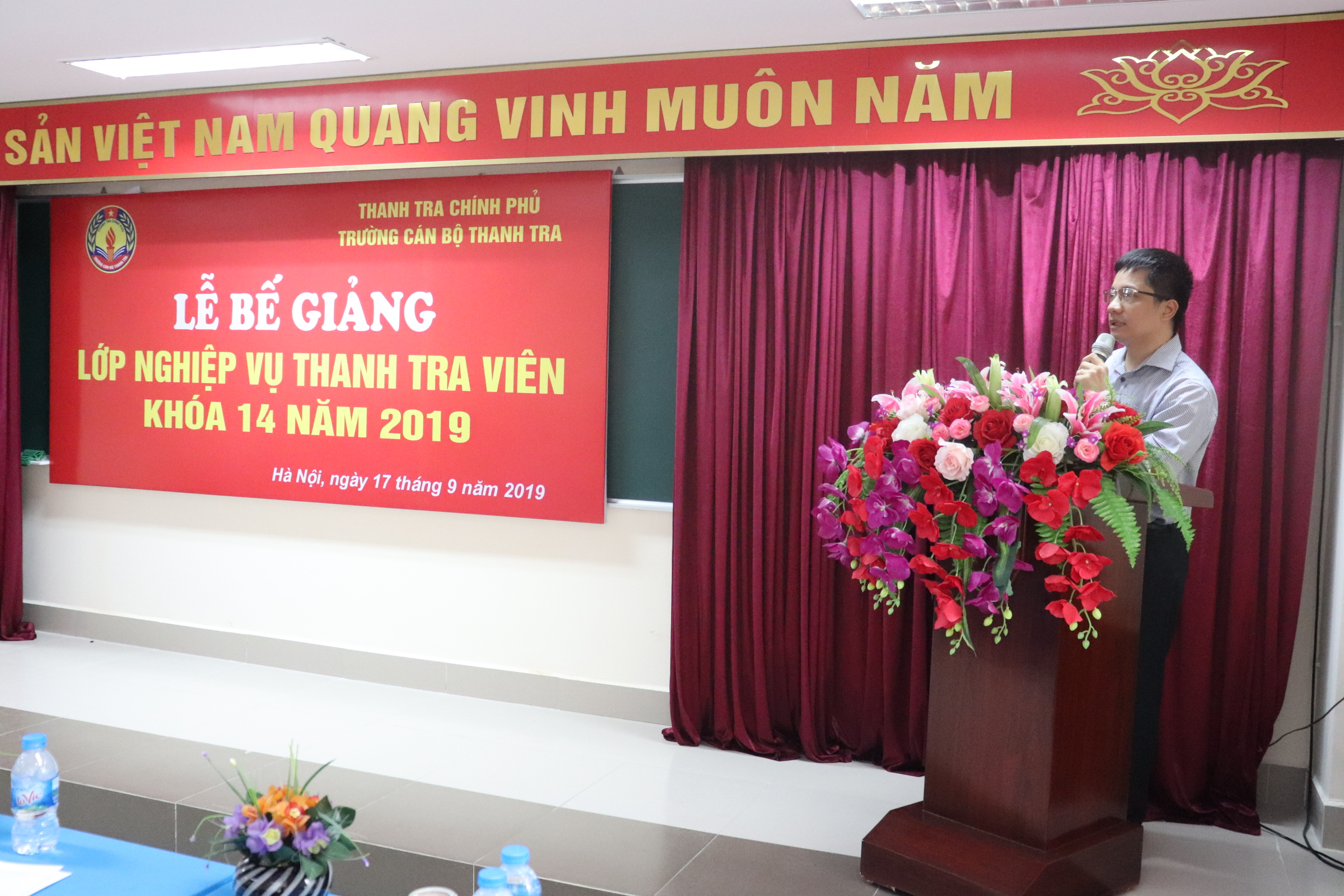 TS Trịnh Văn Toàn Phó HT Nhà trường phát biểu bế giảng khóa học