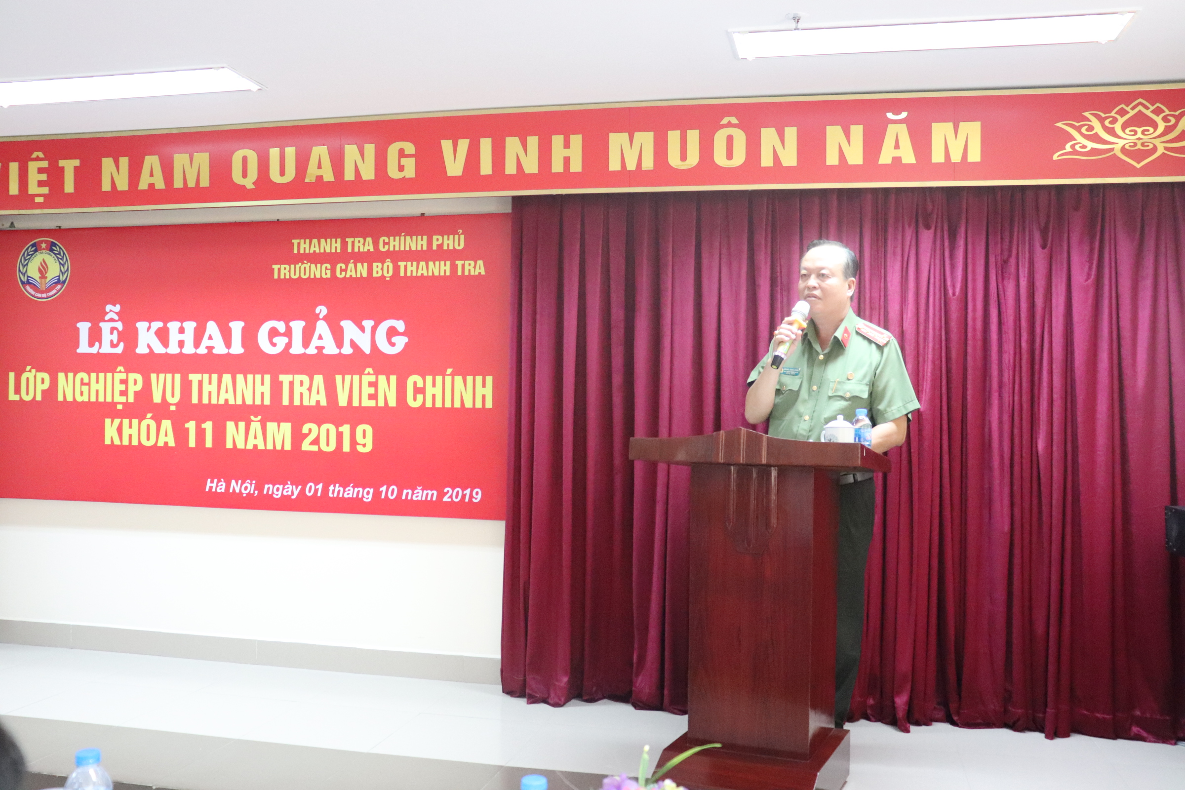 Đại tá Lương Ngọc Dùng PCTTBCA phát biểu tại Lễ khai giảng