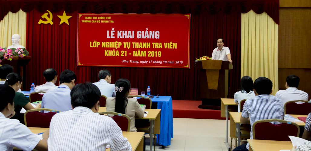 TS Nguyễn Huy Hoàng PHT Trg CBTT phát biểu khai giảng khóa học