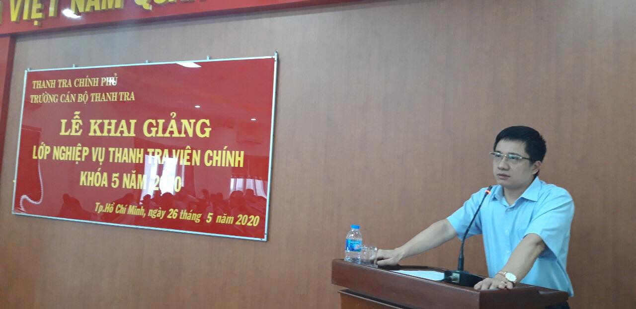 TS Trịnh Văn Toàn Phó Hiệu Trưởng Nhà trường phát biểu khai giảng khóa học