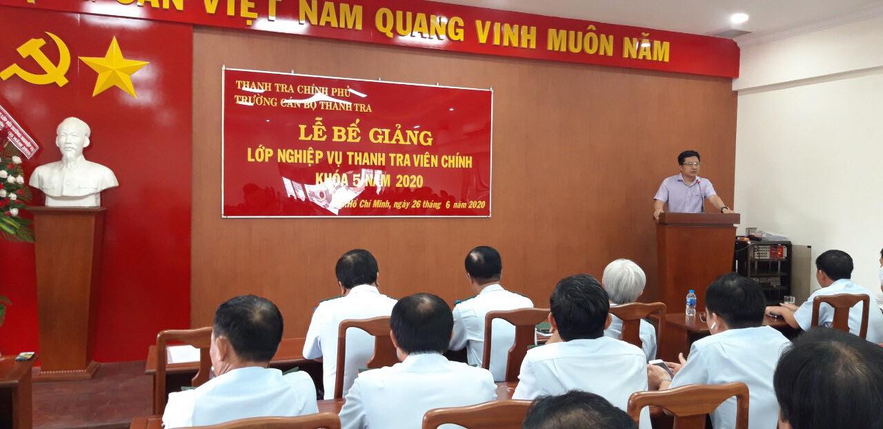 TS Trinh Văn Toàn Phó Hiệu trường Nhà trường phát biểu bế giảng khóa học