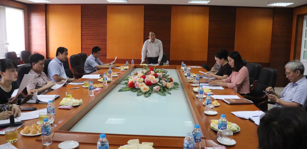 ThS Doãn Trung Thông chủ trì buổi Hội thảo