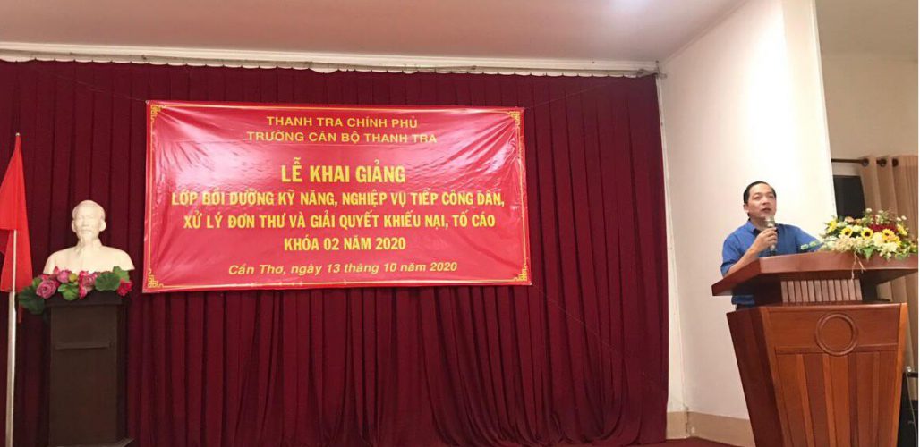 TS Nguyễn Huy Hoàng TTVCC Phó Hiệu trg Trg CBTT phát biểu khai giảng khóa học