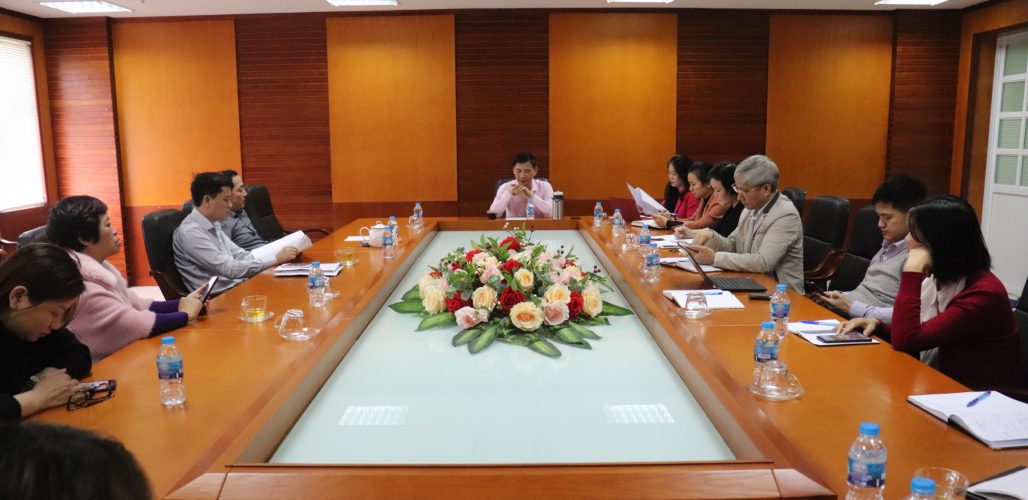 Ông Vũ Văn Chiến Chỉ tịch Hội đồng chuyên môn chủ trì cuộc họp