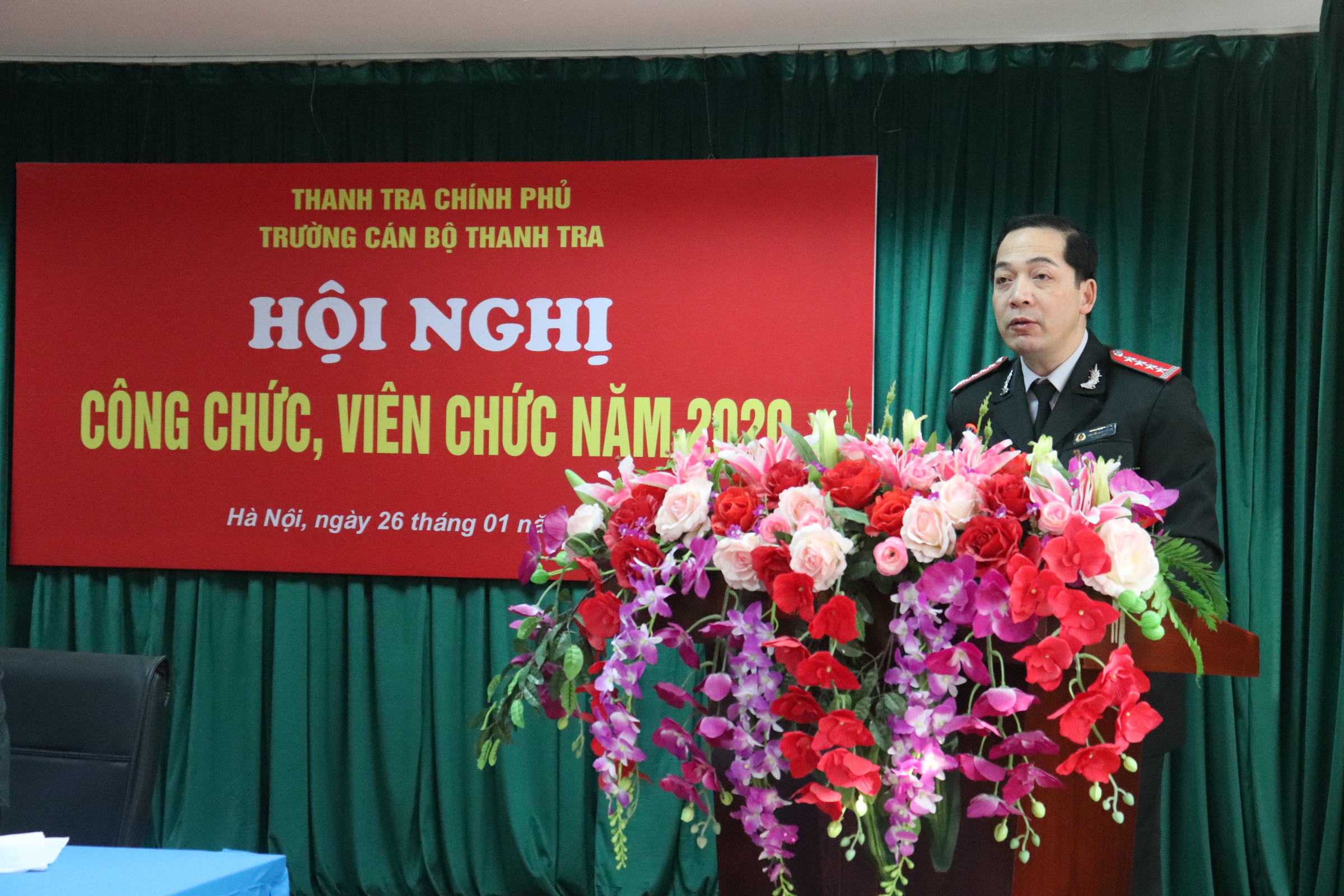 Ông Nguyễn Huy Hoàng TTVCC Phó Hiệu Trưởng nhà trg phát biểu tại Hội nghị