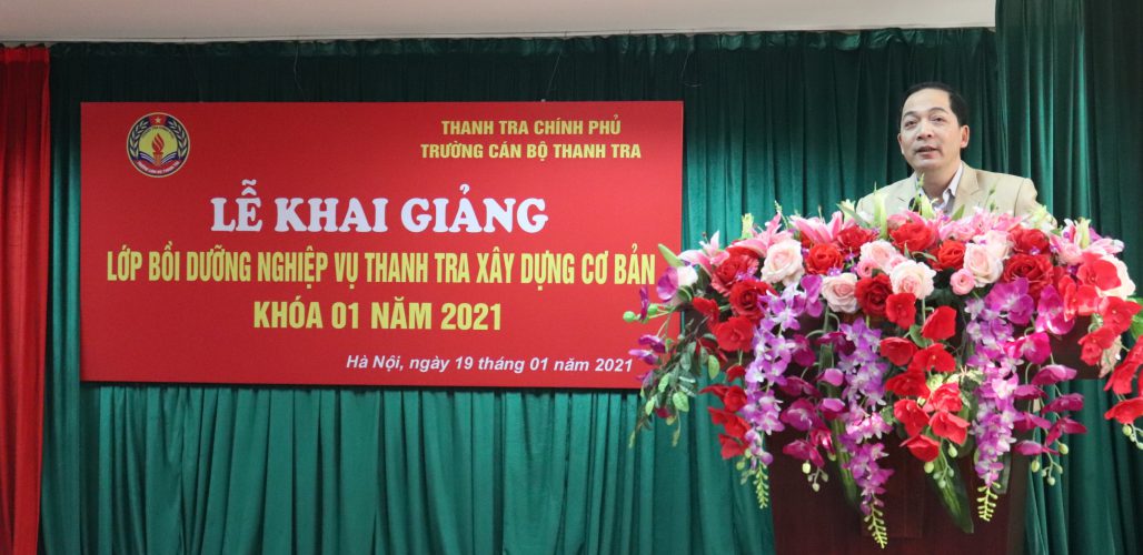 TS Nguyễn Huy Hoàng TTVCC Phó Hiệu trg Trg CBTT phát biểu khai giảng khóa học