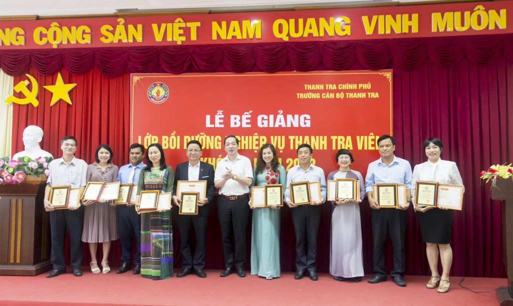 Bế giảng Lớp Bồi dưỡng nghiệp vụ Thanh tra viên K11-2022, cho các tỉnh, thành phố phía Nam tại Trung tâm Đào tạo, bồi dưỡng Nha Trang.