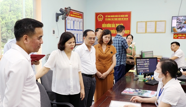 Chủ tịch tỉnh Bắc Ninh kiểm tra công vụ đột xuất