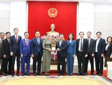 Chủ tịch UBND tỉnh Quảng Ninh tiếp đoàn công tác Bộ Thanh tra Campuchia