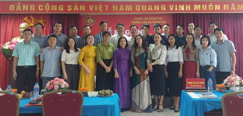 Bế giảng lớp Bồi dưỡng nghiệp vụ thanh tra viên chính Khóa 13 năm 2024