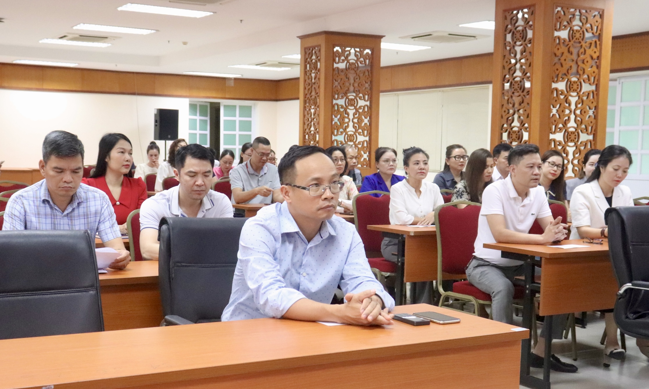 Trường Cán bộ thanh tra phát động ủng hộ đồng bào bị thiệt hại do cơn bão số 10 (Bualoi)