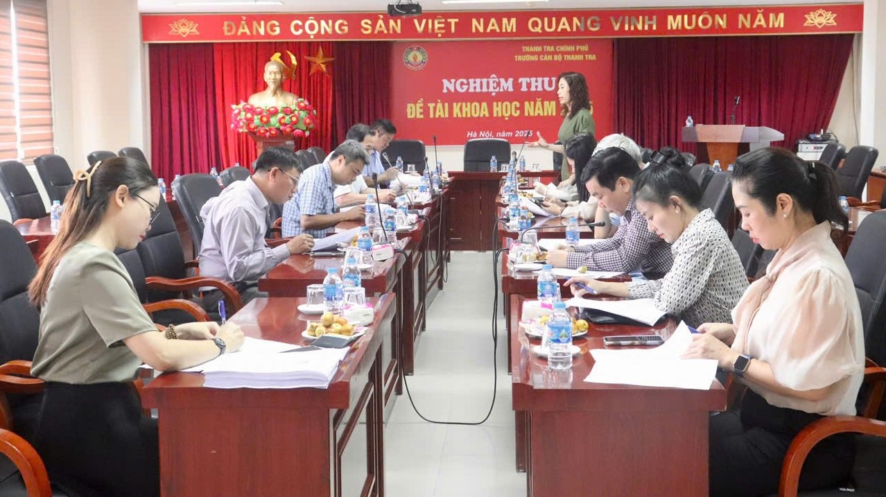 Họp tự đánh giá cấp cơ sở đề tài khoa học cấp bộ “Phòng, chống tham nhũng trong cung cấp dịch vụ công”